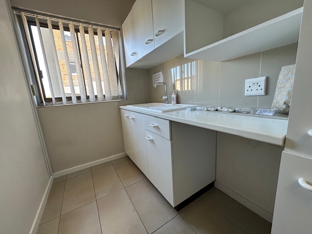 To Let commercial Property for Rent in Claremont Western Cape